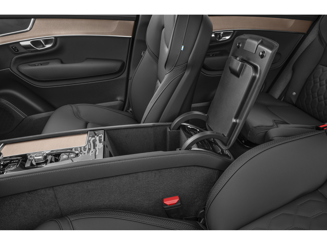 2027 Volvo XC90 B6 Plus 7-Seater