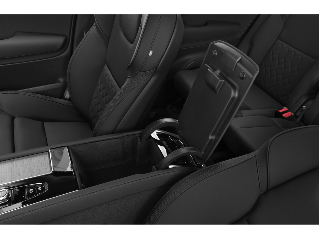 2027 Volvo XC90 Plug-In Hybrid T8 Ultra 7 Passenger