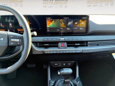 2027 Kia K4 LXS