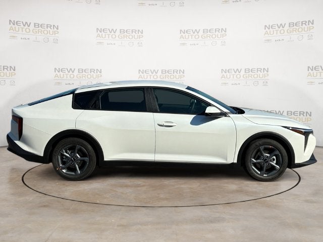 2027 Kia K4 LXS