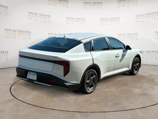 2027 Kia K4 LXS
