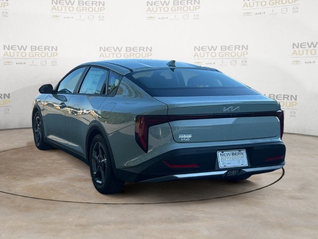 2027 Kia K4 LXS