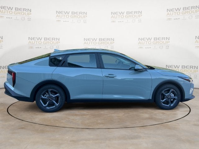 2027 Kia K4 LXS