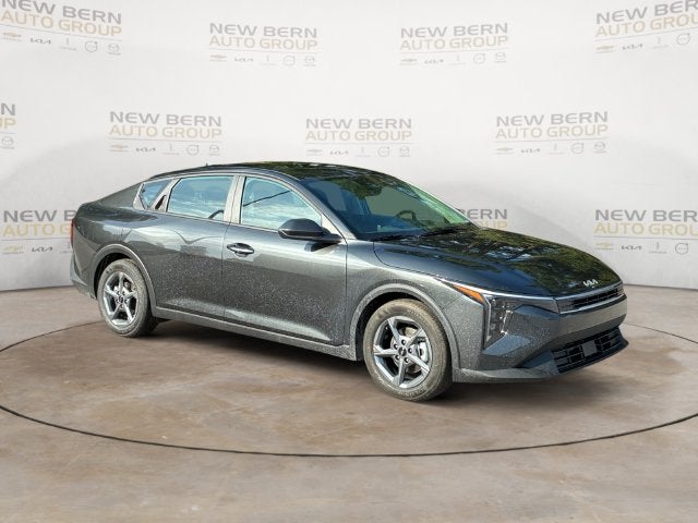 2027 Kia K4 LXS