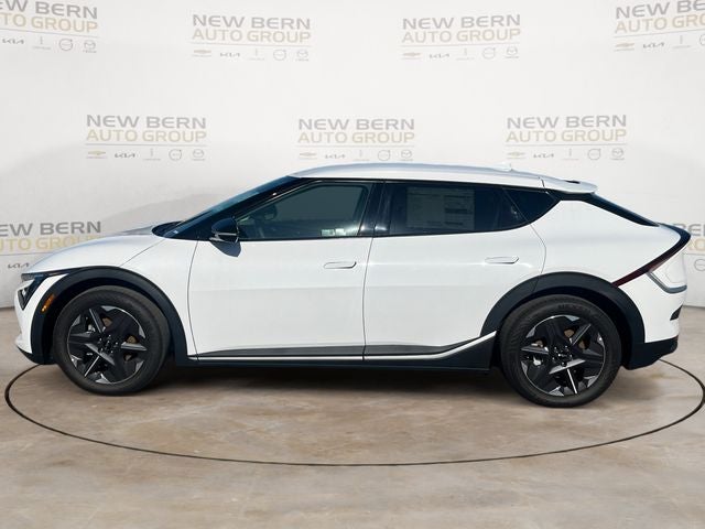 2025 Kia EV6 Light
