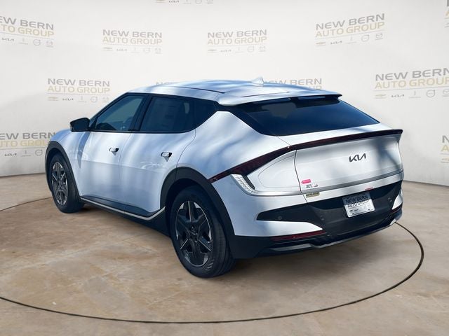 2025 Kia EV6 Light