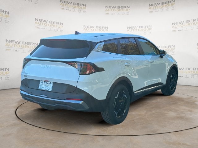 2027 Kia Sportage Hybrid EX