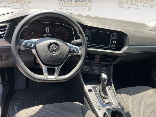 2019 Volkswagen Jetta Base