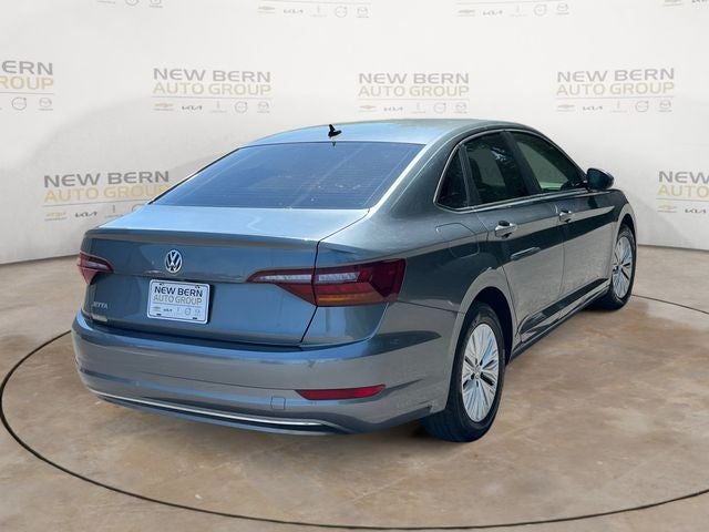 2019 Volkswagen Jetta Base