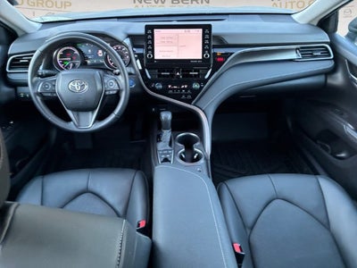 2022 Toyota Camry Hybrid XSE