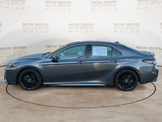 2022 Toyota Camry Hybrid XSE