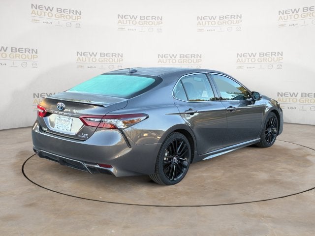 2022 Toyota Camry Hybrid XSE
