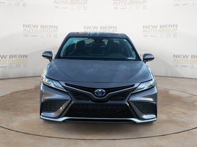 2022 Toyota Camry Hybrid XSE