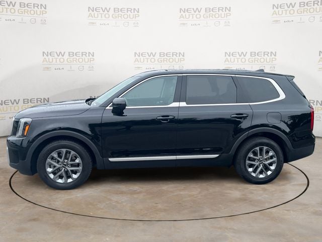 2023 Kia Telluride LX
