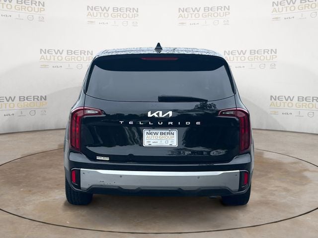 2023 Kia Telluride LX