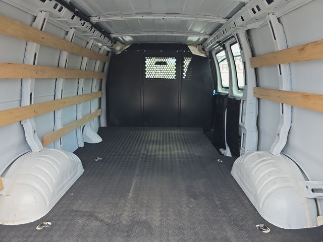 2025 Chevrolet Express 2500 Work Van Cargo