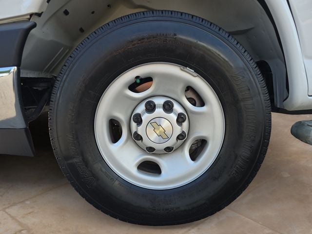 2025 Chevrolet Express 2500 Work Van Cargo