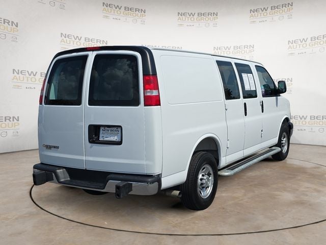 2025 Chevrolet Express 2500 Work Van Cargo