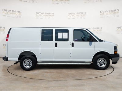 2025 Chevrolet Express 2500 Work Van Cargo
