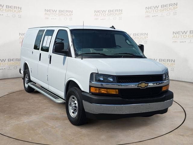 2025 Chevrolet Express 2500 Work Van Cargo