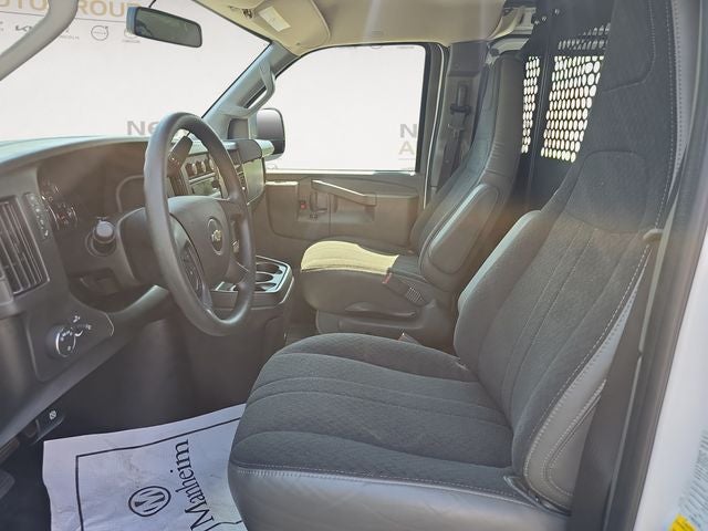 2025 Chevrolet Express 2500 Work Van Cargo
