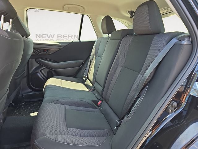 2023 Subaru Outback 2.5i