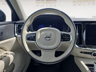 2024 Volvo S60 B5 Core Dark Theme