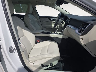 2024 Volvo S60 B5 Core Dark Theme