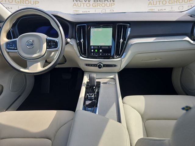 2024 Volvo S60 B5 Plus Dark Theme