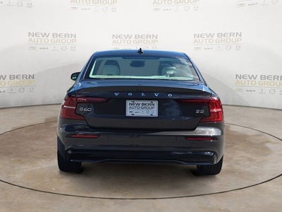 2024 Volvo S60 B5 Plus Dark Theme