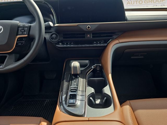 2025 Toyota Crown Signia Limited
