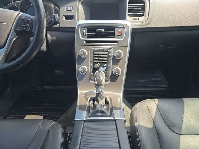 2016 Volvo V60 T5 Premier