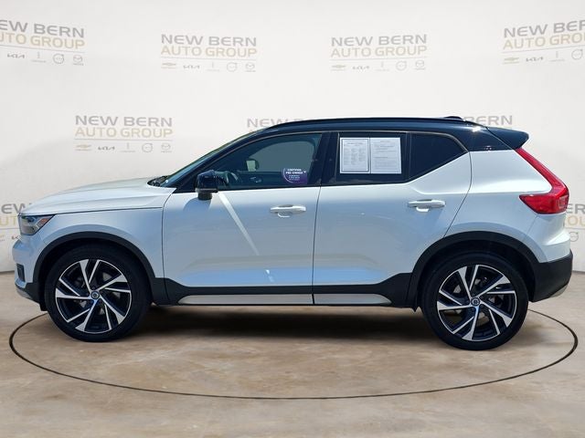 2020 Volvo XC40 R-Design