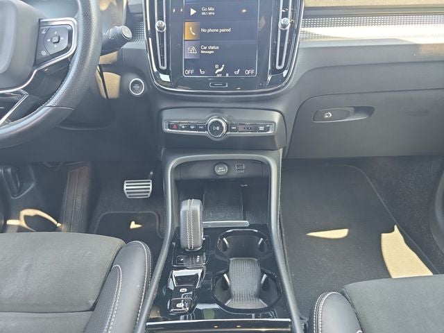 2020 Volvo XC40 R-Design