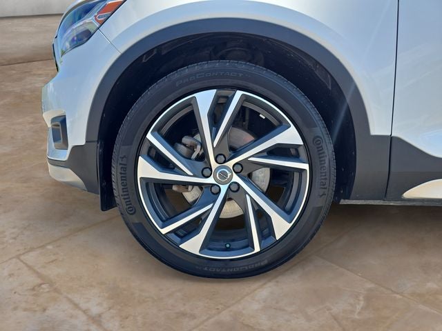 2020 Volvo XC40 R-Design