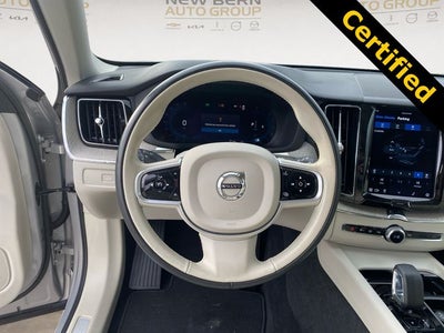 2023 Volvo XC60 B5 Plus Bright Theme