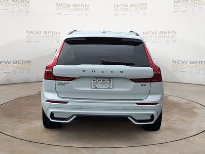 2023 Volvo XC60 B5 Plus Dark Theme
