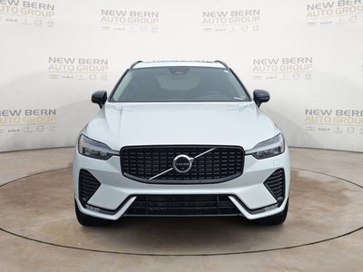 2023 Volvo XC60 B5 Plus Dark Theme