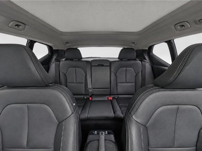 2025 Volvo XC40 B5 Ultra Dark Theme