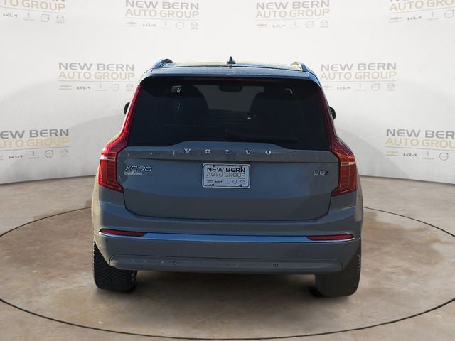 2025 Volvo XC90 B5 Core
