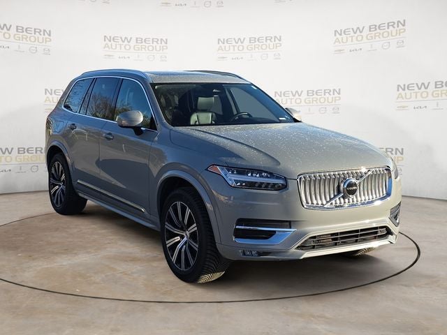 2025 Volvo XC90 B5 Core