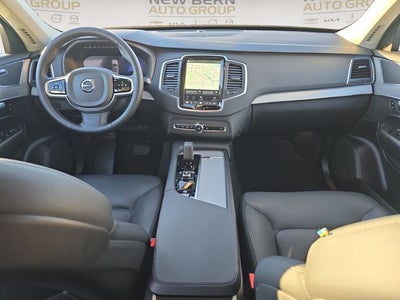 2025 Volvo XC90 B5 Core