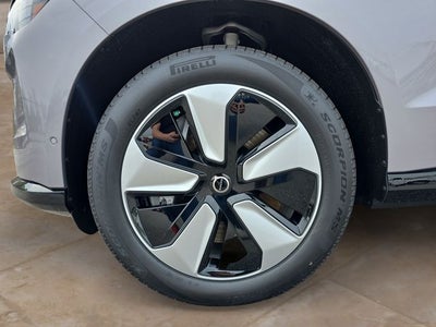 2026 Volvo EX90 Plus