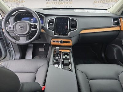 2025 Volvo XC90 B6 Plus 7-Seater