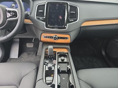 2025 Volvo XC90 B6 Plus 7-Seater