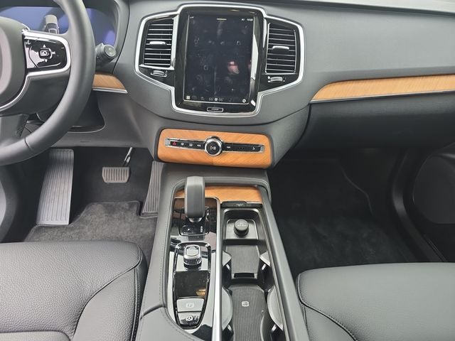 2025 Volvo XC90 B6 Plus 7-Seater