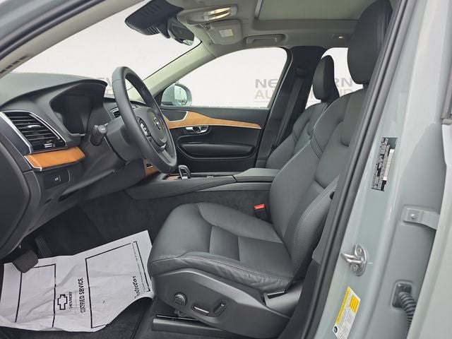 2025 Volvo XC90 B6 Plus 7-Seater