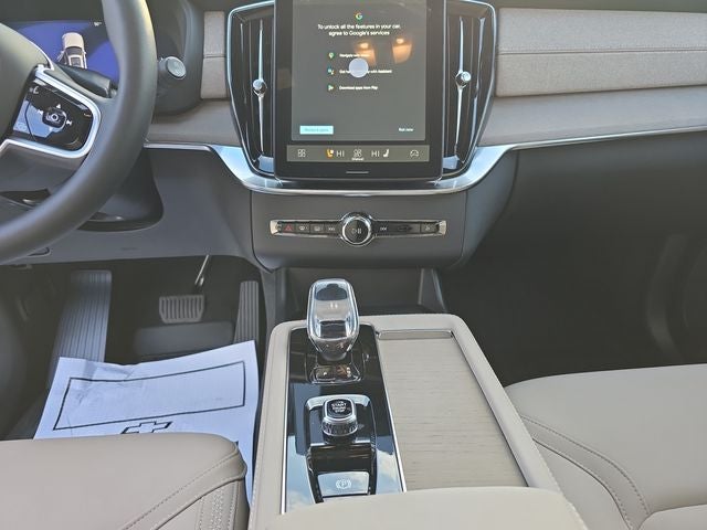 2026 Volvo XC90 B6 Core