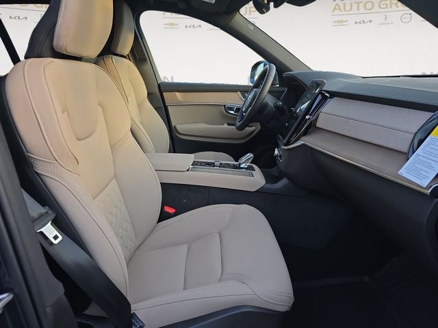 2026 Volvo XC90 B6 Core