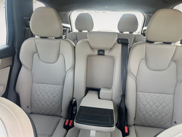 2025 Volvo XC90 Plug-In Hybrid T8 Core 7 Passenger 2025.5